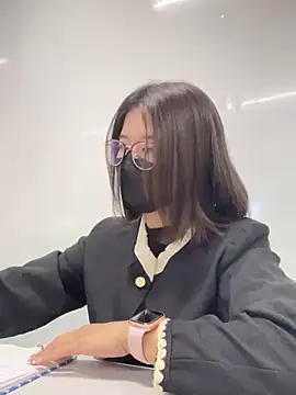 Snapshot of LanJeny_sexy chatting on December 21, 2:41 am LanJeny sexy online show from December 21, 2:41 am