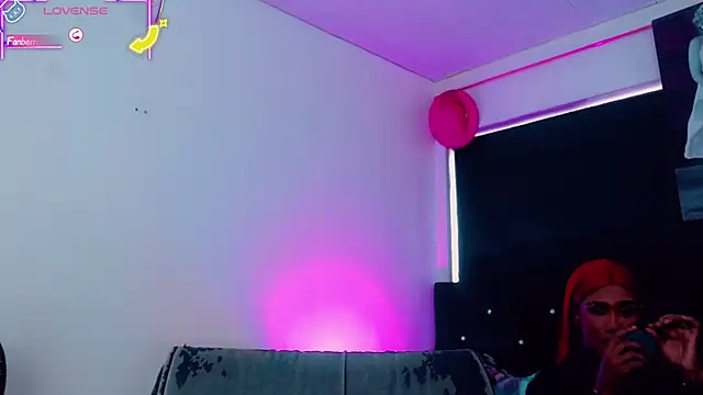 Kendall hornyy online show from May 20, 7:31 pm