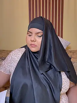  Shara Handal  online show from December 6, 10:05 am