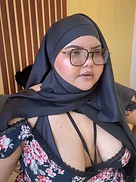 Snapshot of _Shara_Handal_ chatting on November 6, 3:13 pm Shara Handal online show from November 6, 3:13 pm