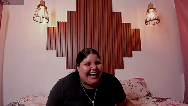 Snapshot of _Shara_Handal_ chatting on November 10, 2:10 am Shara Handal online show from November 10, 2:10 am