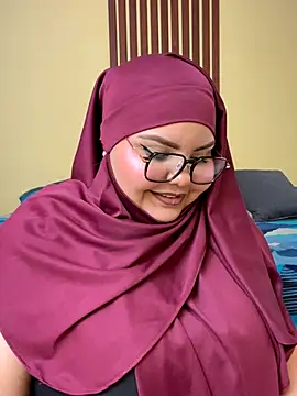 Snapshot of _Shara_Handal_ chatting on December 20, 8:32 am Shara Handal online show from December 20, 8:32 am