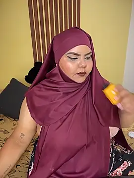 Snapshot of _Shara_Handal_ chatting on February 3, 9:58 am Shara Handal online show from February 3, 9:58 am