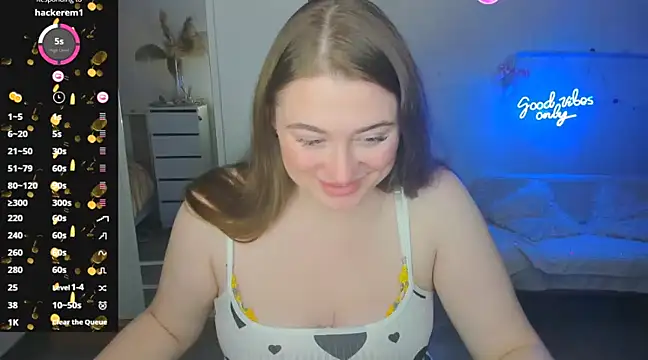 Demure Smile online show from January 26, 4:09 pm