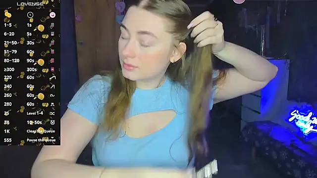 Demure Smile online show from March 2, 5:54 am