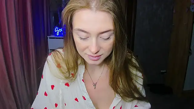 Demure Smile online show from September 13, 4:12 am