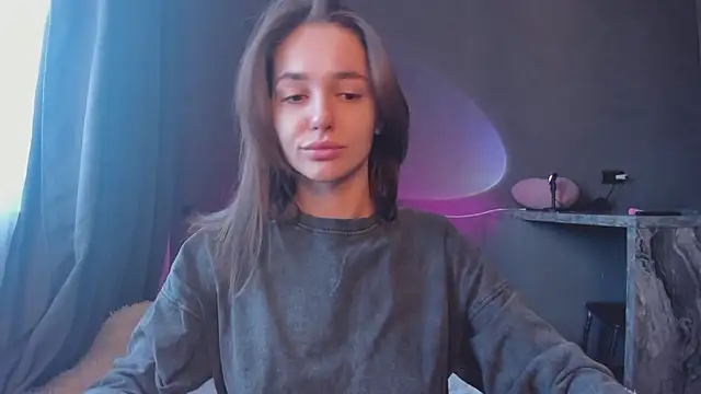 Snapshot of JudyAngil chatting on October 1, 5:57 am JudyAngil online show from October 1, 5:57 am