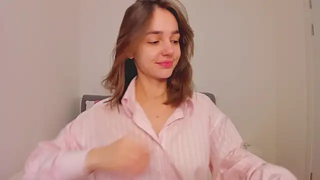 Snapshot of JudyAngil chatting on January 6, 7:12 am JudyAngil online show from January 6, 7:12 am