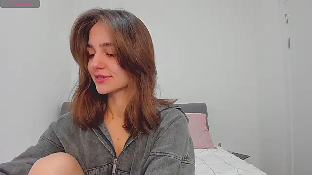 Snapshot of JudyAngil chatting on January 8, 6:16 am JudyAngil online show from January 8, 6:16 am