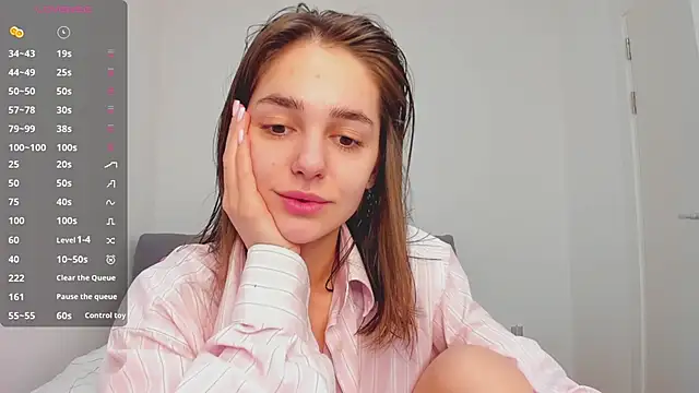 Snapshot of JudyAngil chatting on January 14, 7:47 am JudyAngil online show from January 14, 7:47 am