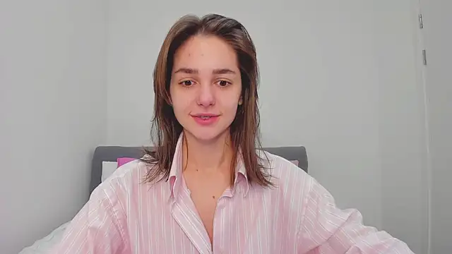 Snapshot of JudyAngil chatting on January 16, 6:39 am JudyAngil online show from January 16, 6:39 am