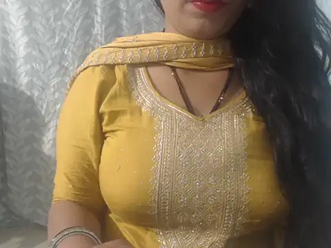 Snapshot of cute-priy chatting on February 27, 11:31 am cute-priy online show from February 27, 11:31 am