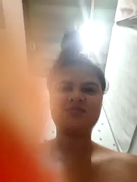 Snapshot of sexy-latin10 chatting on September 18, 11:01 am sexy-latin10 online show from September 18, 11:01 am