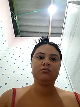 Snapshot of sexy-latin10 chatting on September 25, 9:35 am sexy-latin10 online show from September 25, 9:35 am