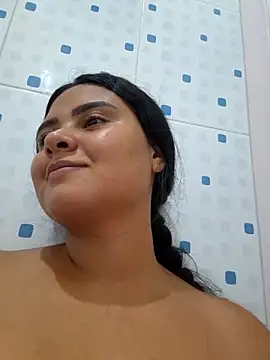 Snapshot of sexy-latin10 chatting on October 28, 9:39 pm sexy-latin10 online show from October 28, 9:39 pm