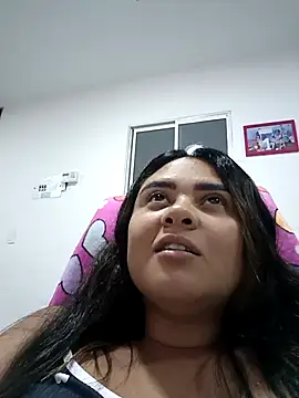sexy-latin10 online show from April 26, 2:20 am