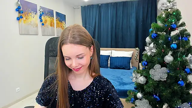 MileyWings online show from December 8, 5:44 pm
