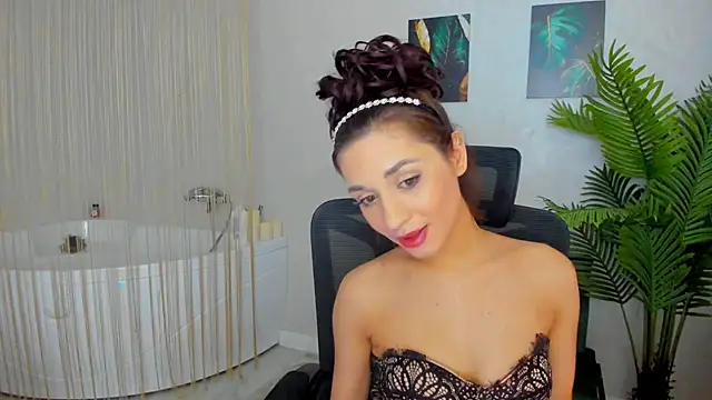 YourHottie 1 online show from February 13, 5:16 am