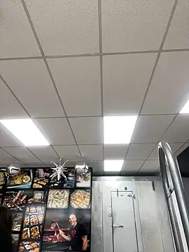 Snapshot of ThicBunz chatting on February 12, 6:40 pm ThicBunz online show from February 12, 6:40 pm