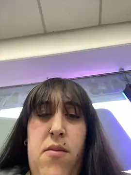 Snapshot of ThicBunz chatting on February 25, 9:57 pm ThicBunz online show from February 25, 9:57 pm