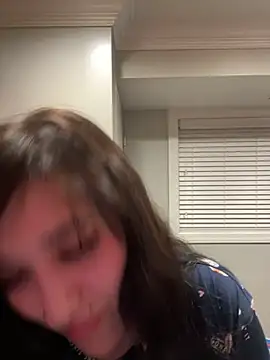 Snapshot of ThicBunz chatting on March 17, 4:11 pm ThicBunz online show from March 17, 4:11 pm