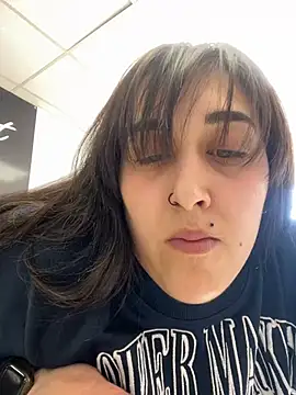 Snapshot of ThicBunz chatting on March 19, 2:57 pm ThicBunz online show from March 19, 2:57 pm