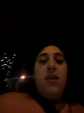 Snapshot of ThicBunz chatting on September 13, 3:50 am ThicBunz online show from September 13, 3:50 am