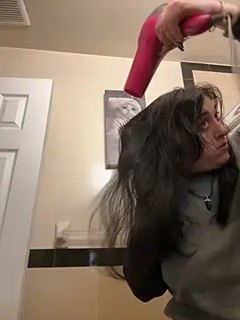 Snapshot of ThicBunz chatting on October 2, 3:30 pm ThicBunz online show from October 2, 3:30 pm