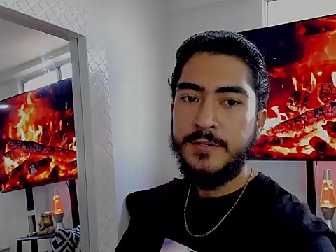 Snapshot of david__johnson372 chatting on January 17, 1:35 pm david johnson372 online show from January 17, 1:35 pm