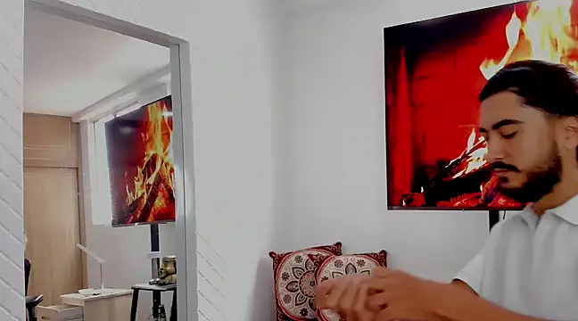 Snapshot of david__johnson372 chatting on February 15, 1:05 pm david johnson372 online show from February 15, 1:05 pm