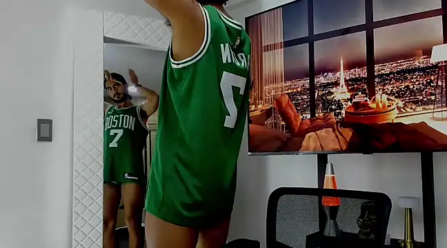 Snapshot of david__johnson372 chatting on March 19, 1:43 am david johnson372 online show from March 19, 1:43 am