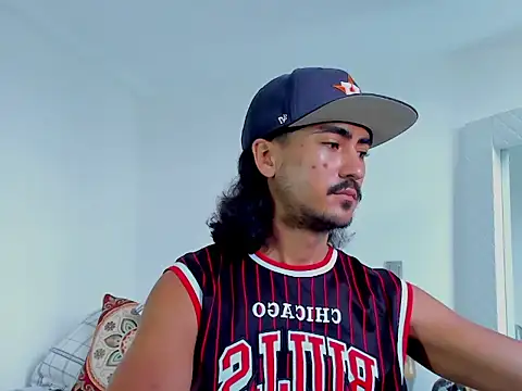 Snapshot of david__johnson372 chatting on October 4, 3:21 pm david johnson372 online show from October 4, 3:21 pm