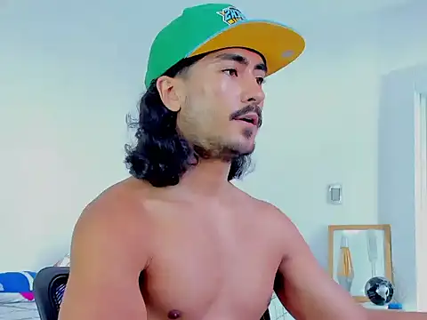 Snapshot of david__johnson372 chatting on October 9, 2:15 pm david johnson372 online show from October 9, 2:15 pm