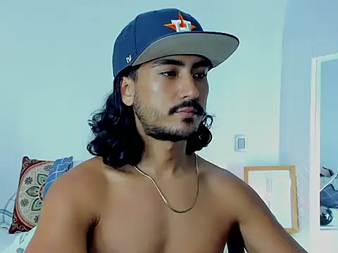 Snapshot of david__johnson372 chatting on October 19, 12:55 am david johnson372 online show from October 19, 12:55 am