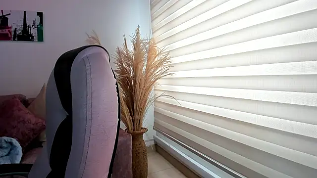 Snapshot of Alheli_16 chatting on March 15, 12:55 pm Alheli 16 online show from March 15, 12:55 pm