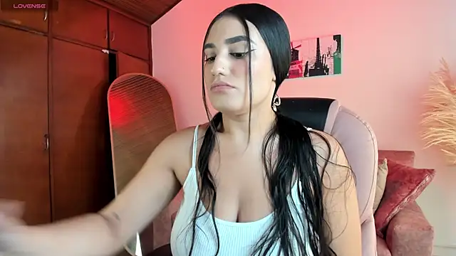Snapshot of Alheli_16 chatting on July 2, 12:11 pm Alheli 16 online show from July 2, 12:11 pm