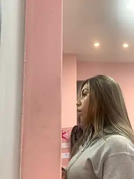 Snapshot of Khalyk_G chatting on December 21, 3:03 am Khalyk G online show from December 21, 3:03 am