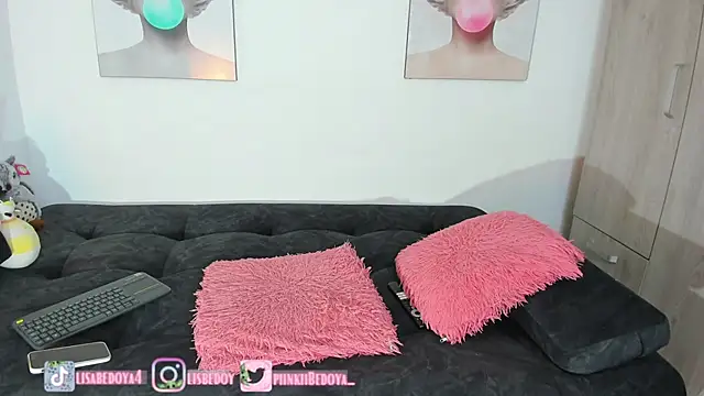 Amberbedoya  online show from December 3, 12:46 am