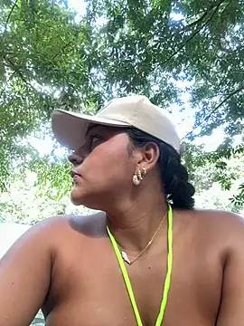 anaesca online show from November 3, 2:29 pm