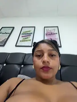 anaesca online show from December 14, 1:38 pm