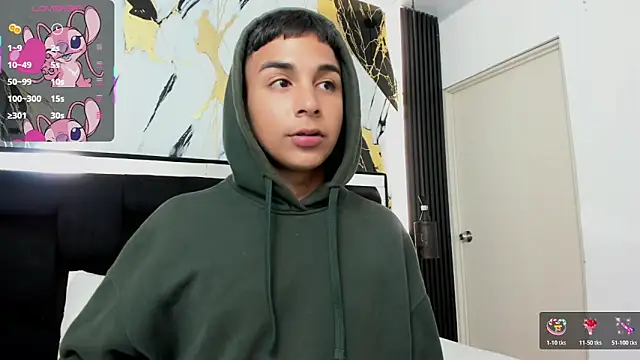 Seductivo jr online show from January 17, 3:55 am