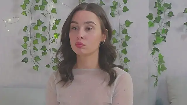 MiaNell online show from March 16, 1:07 am