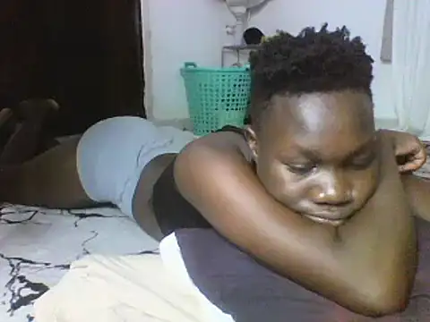 sexyqueen02 online show from February 20, 1:36 am