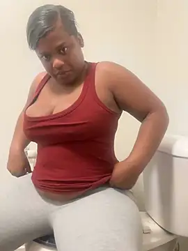 Snapshot of Prettynthick12 chatting on June 12, 12:26 pm Prettynthick12 online show from June 12, 12:26 pm