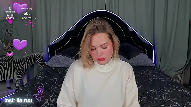 LIA KITTY online show from December 6, 2:06 pm