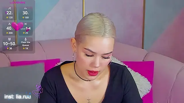 LIA KITTY online show from December 16, 9:35 am