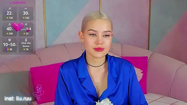 LIA KITTY online show from December 16, 12:38 pm
