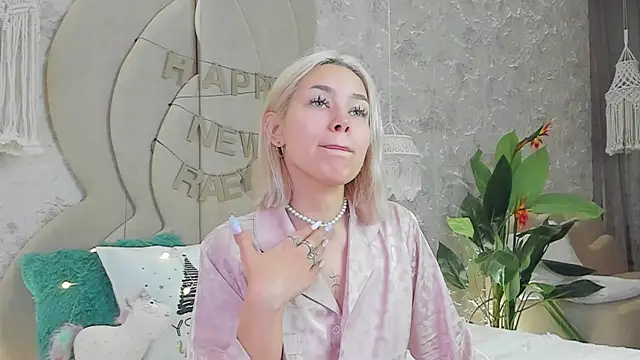 LIA KITTY online show from December 30, 6:20 am