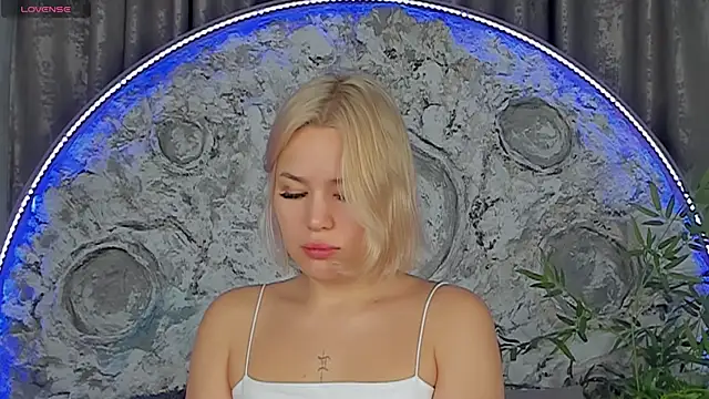 LIA KITTY online show from January 27, 6:52 am