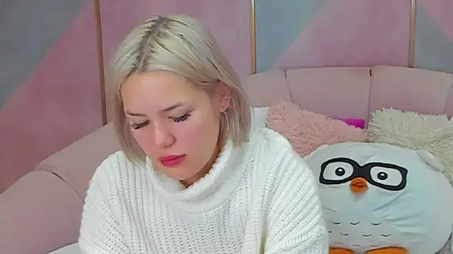 LIA KITTY online show from February 6, 6:51 am